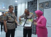 Doa Penuh Kehangatan Iringi Langkah Pamit Irjen Pol Adi Deriyan Jayamarta