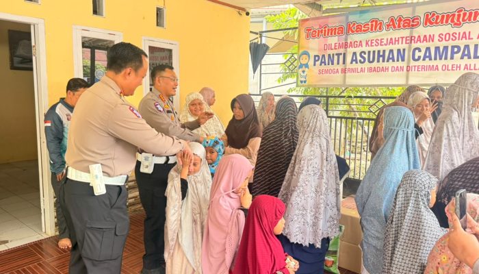 Peduli dan Memupuk Kebersamaan, Ditlantas Polda Sulbar Sambangi Pesantren Campaloga