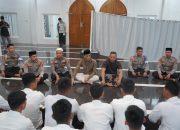 Dari Masjid, Polisi Mendengar Suara Umat: Kabidpropam, Kabidkum dan PJU Polda Sulbar Bangun Kedekatan Lewat Subuh Keliling