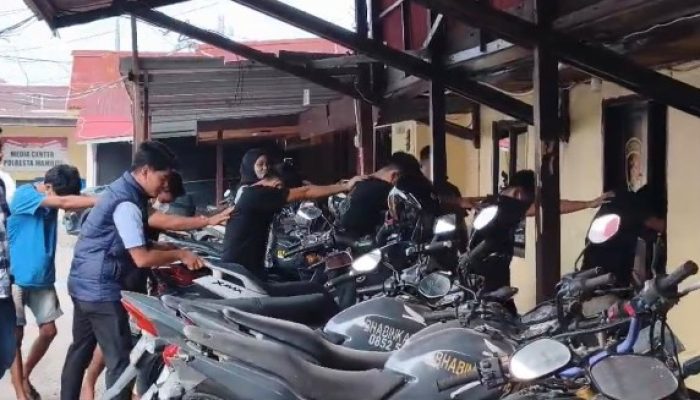 Polresta Mamuju Tangkap Warga Baras Penadah 40 Ton Pupuk Subsidi dari Bone Sulsel, Kapolresta : Dijual ke Pemilik Kebun Sawit!