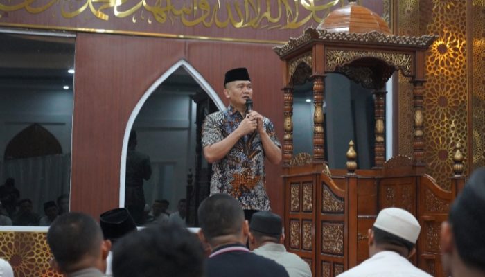 Subuh Keliling di Masjid Desa Bambu, Kapolda Sulbar Sampaikan Keselamatan Berawal dari Ketaatan