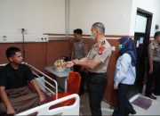 Bukan Sekadar Pimpinan, Tapi Orang Tua: Hangatnya Doa Kapolda Sulbar di Rumkit Bhayangkara Lewat Momentum Minggu Kasih
